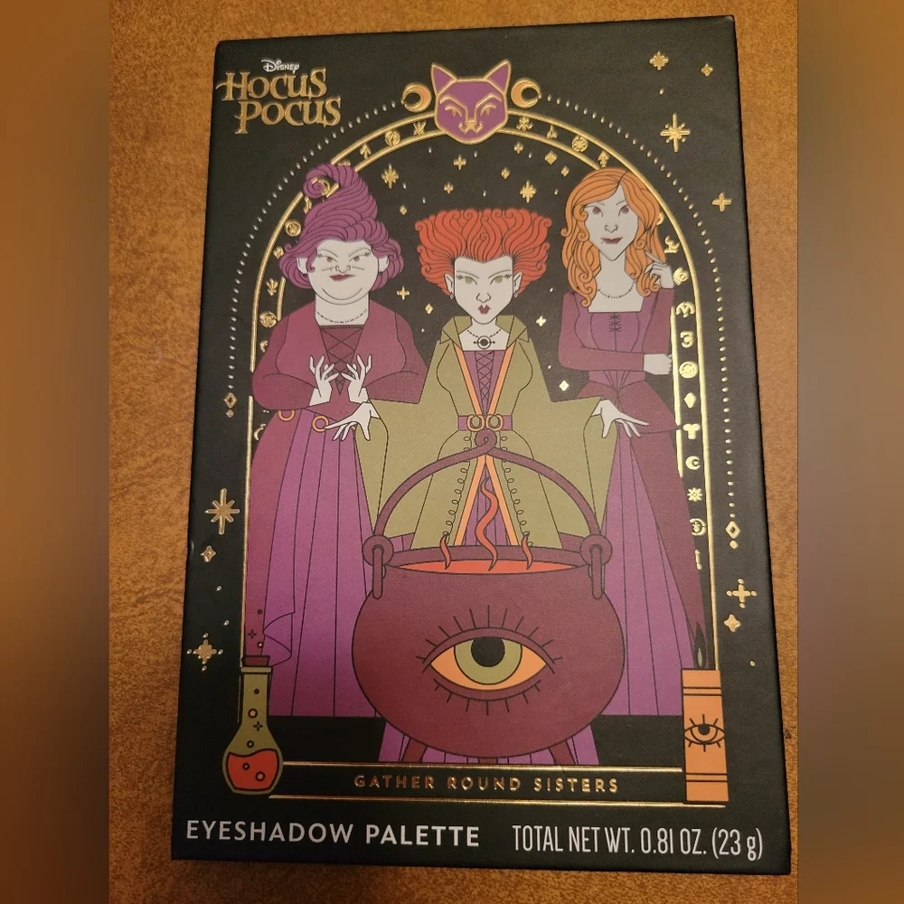 Taste Beauty Hocus Pocus eyeshadow palette